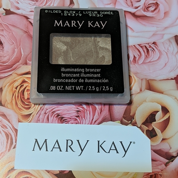 Mary Kay Other - MK illuminating bronzer limited edition